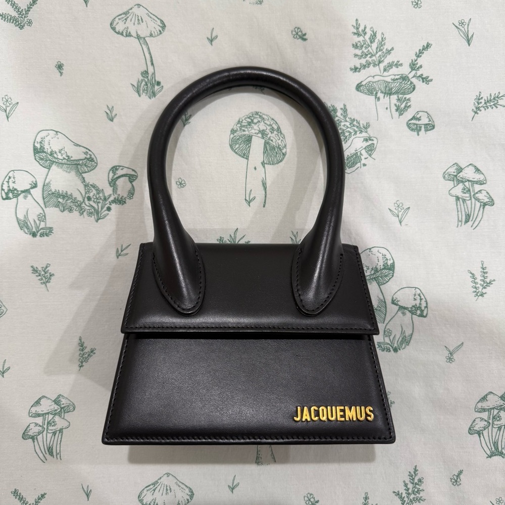 Jacquemus Black Medium Chiquito